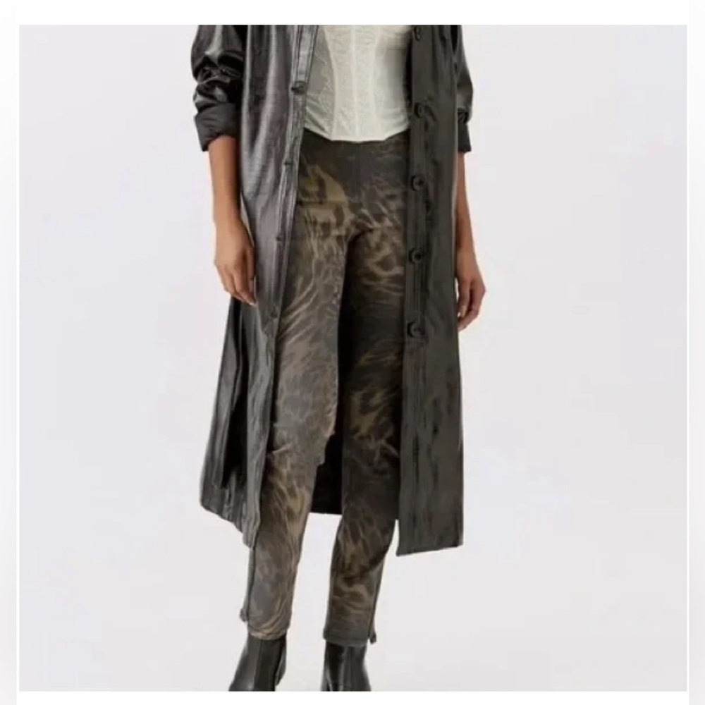 Urban Outfitters UO BDG Animal Print Ankle Zip High Rise Skinny Jeans Size 24